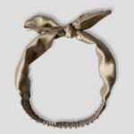 Jedwabna-opaska-do-włosów-wiązana-jasny-beż-SENSILK-01