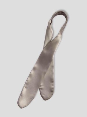 Jedwabna-opaska-do-włosów-wiązana-jasno-szara-SENSILK-01