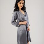 Jedwabny szlafrok damski krótki - Ciemny Szary