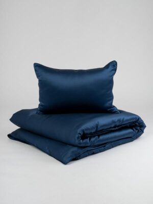 Komplet-pościeli-z-jedwabiu-naturalnego-granatowy-SENSILK-01