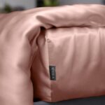 jedwabne-prześcieradło-z-gumką-pudrowy-róż-SENSILK-01