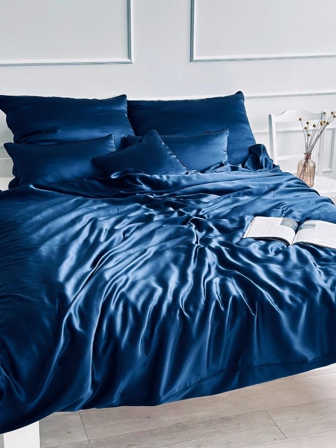 komplet-poscieli-granatowy-SENSILK-02