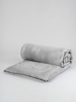 jedwabna-poszwa-na-kołdrę-jasny-szary-SENSILK-01