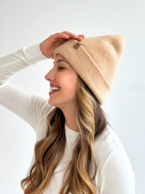 Wełniana czapka z jedwabną podszewką - Beżowy