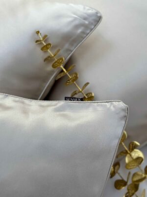 jedwabna-poszewka-na-poduszke-szara-oliwka-SENSILK-02