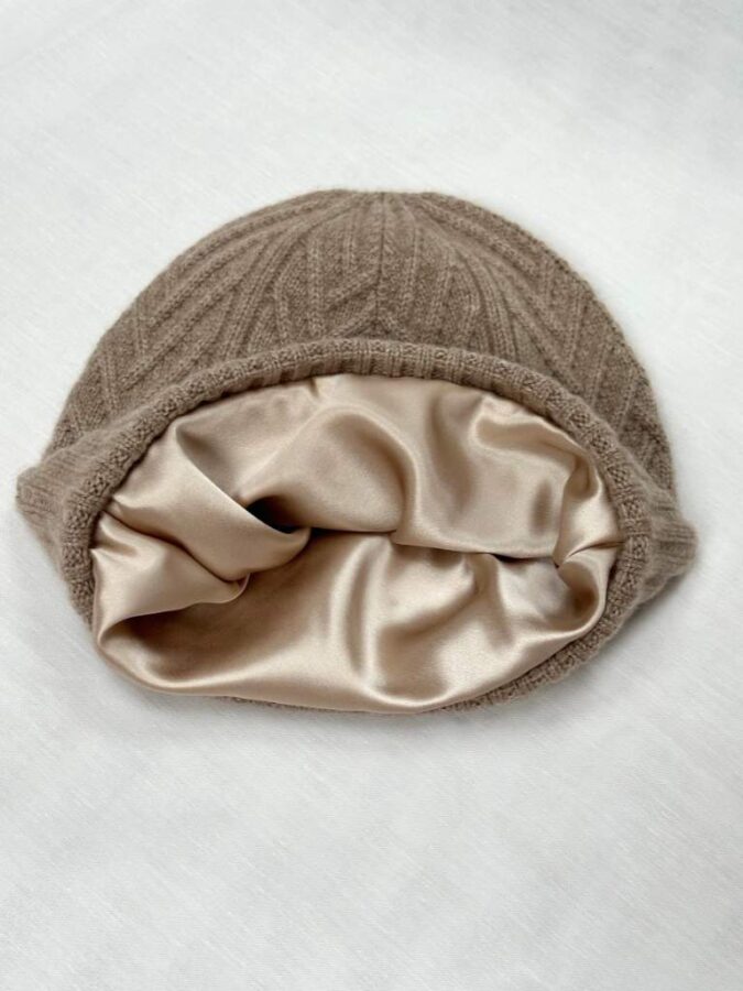 czapka-kaszmirowa-bezowa-SENSILK-04