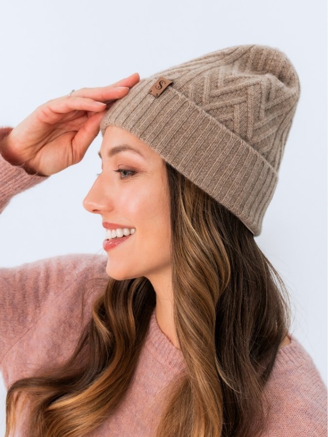 czapka-kaszmirowa-bezowa-SENSILK-05