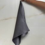 Jedwabny-ręcznik-do-twarzy-Ciemny-Szary-SENSILK-01