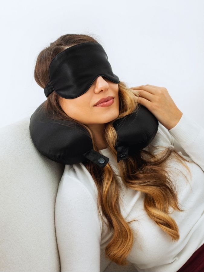 jedwabny-zestaw-podrozny-czarny-SENSILK_01