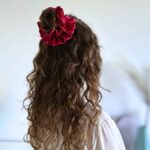 Jedwabna-scrunchie-falbana-mini-czerwony-SENSILK-01
