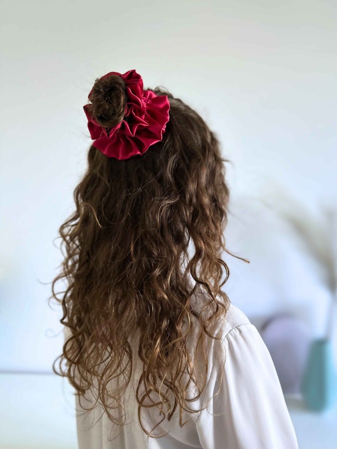 Jedwabna-scrunchie-falbana-mini-czerwony-SENSILK-01